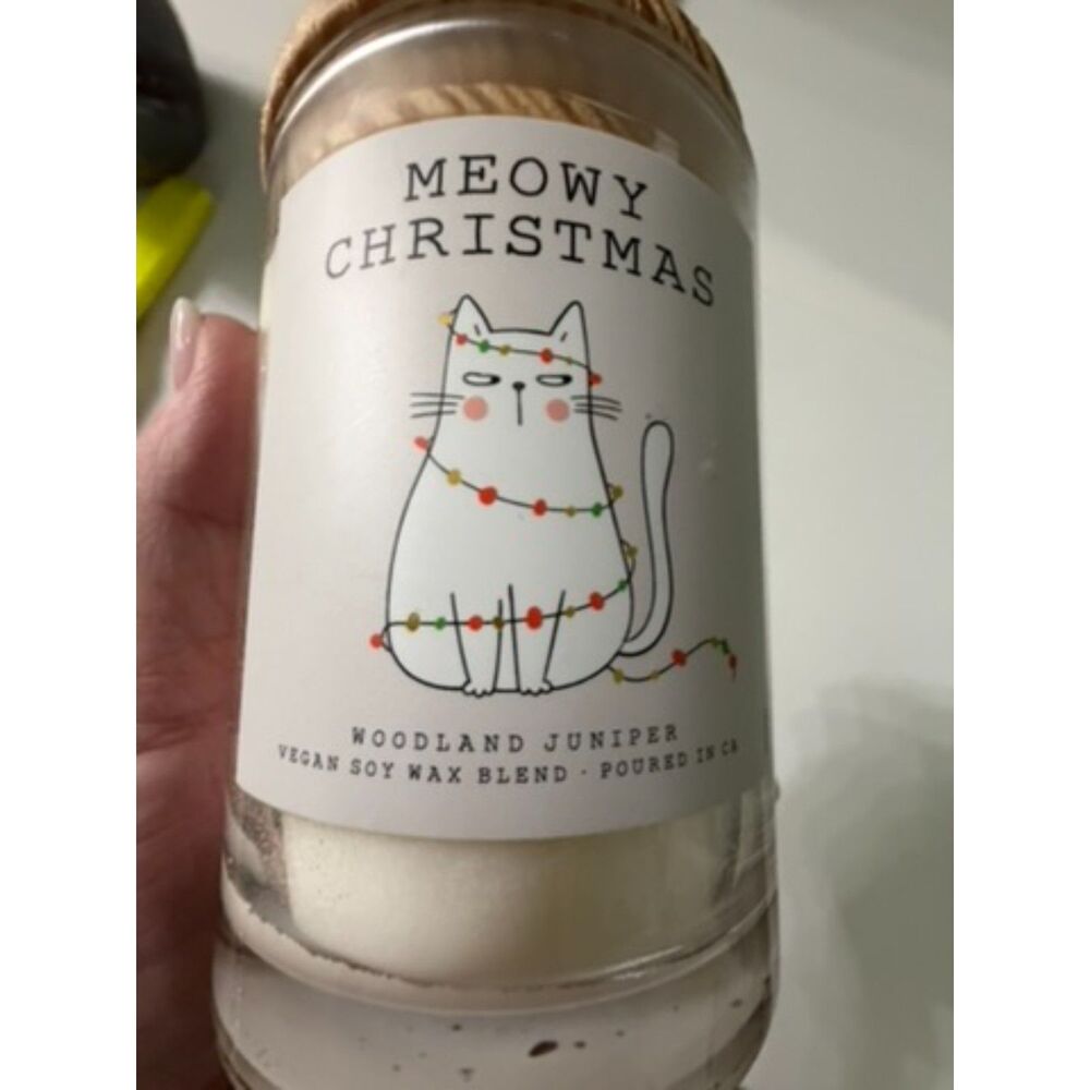 Meowy Christmas candle woodland juniper scent NEW